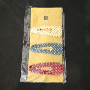 Holiday lane 3 piece Snap hair clips, NEW